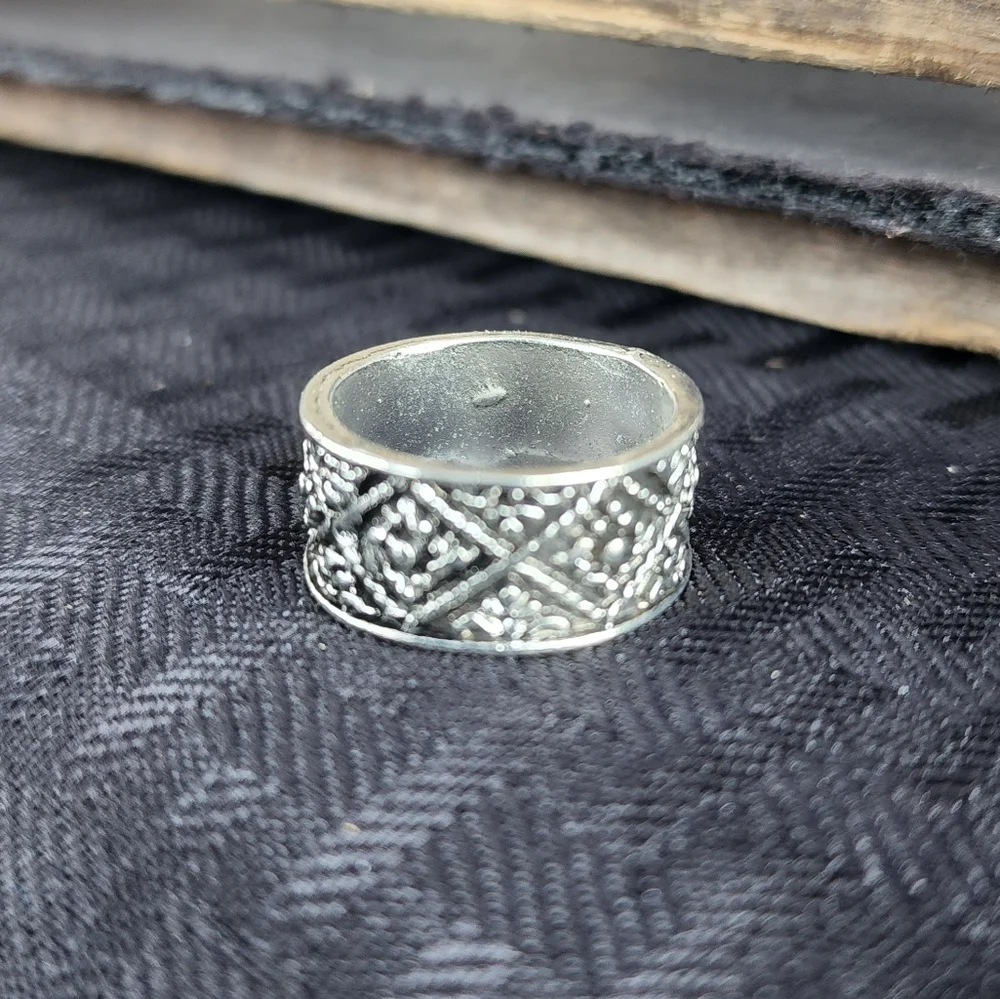 Tibetan Silver wide engraved Etched Chunky Carved band ring size 8 NWT